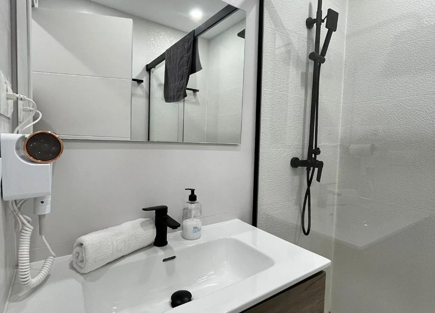 Exclusive Luxury Stay At Plaza Uncibay, Malaga Center 0*,  スペイン
